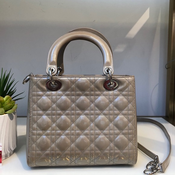 Dior Medium Lady Dior - Nude Patent - Picture 2 of 4